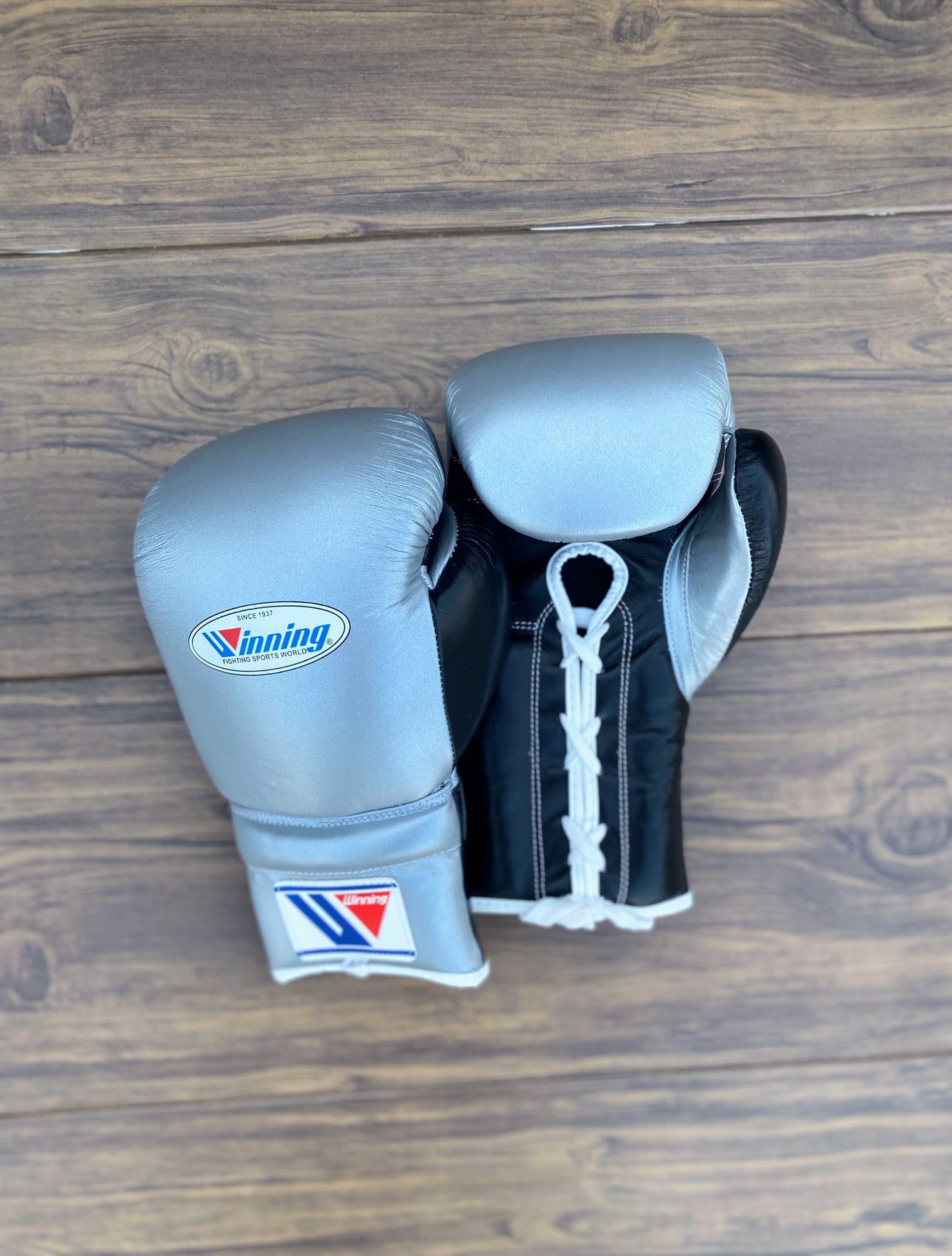 Winning Boxing Gloves Set Black/Silver Custom