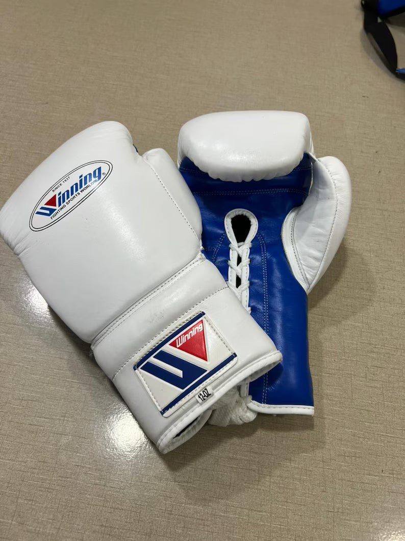 Winning Boxing Gloves Set Blue/White Complete Set