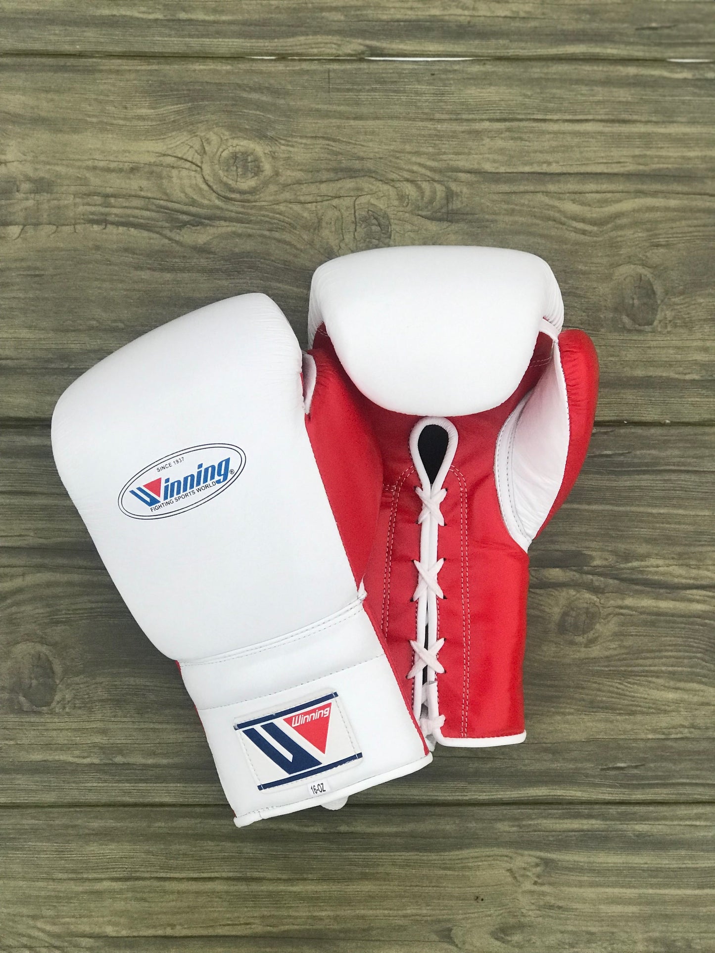 Winning Boxing Gloves Set Red/White Sparring Set