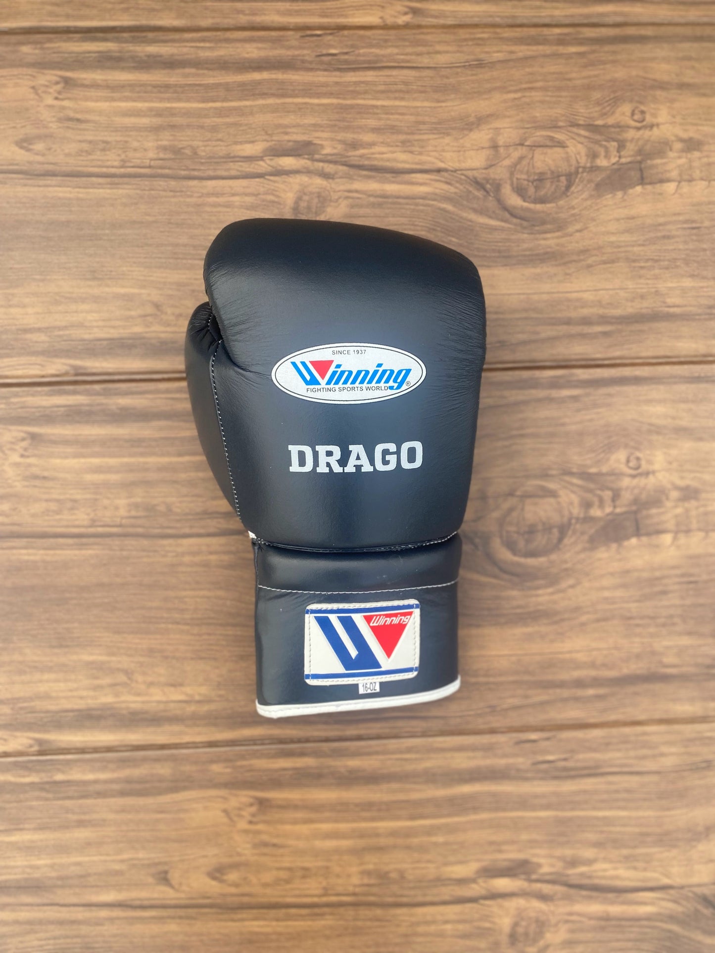 Winning Boxing Gloves Set Dark-Grey Complete Set